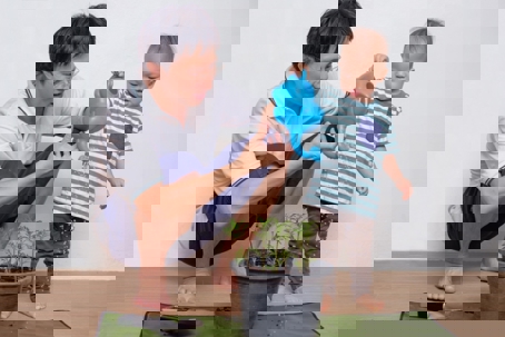 dad playing with son